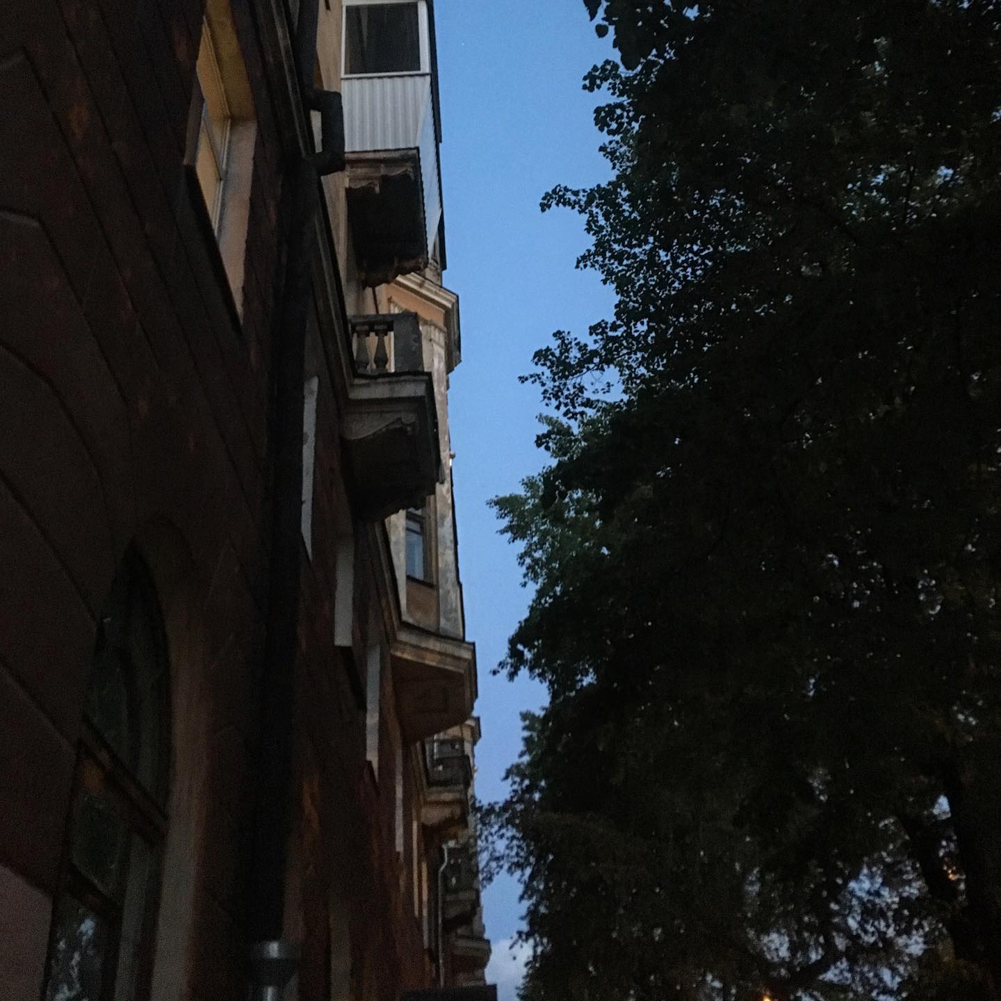 отсчёт этого лета начался вслух с моего первого леда на самом деле, вчера облака