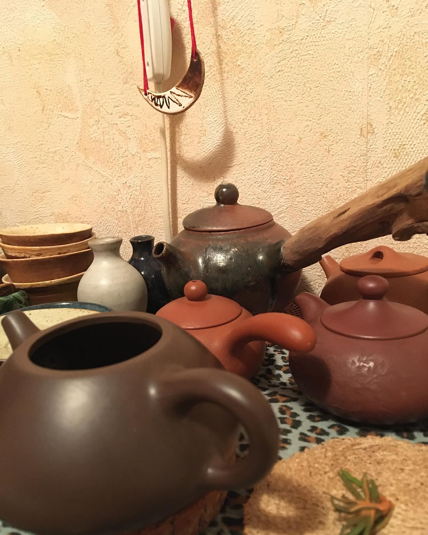 _ руки, делающие и воспринимающие ценность