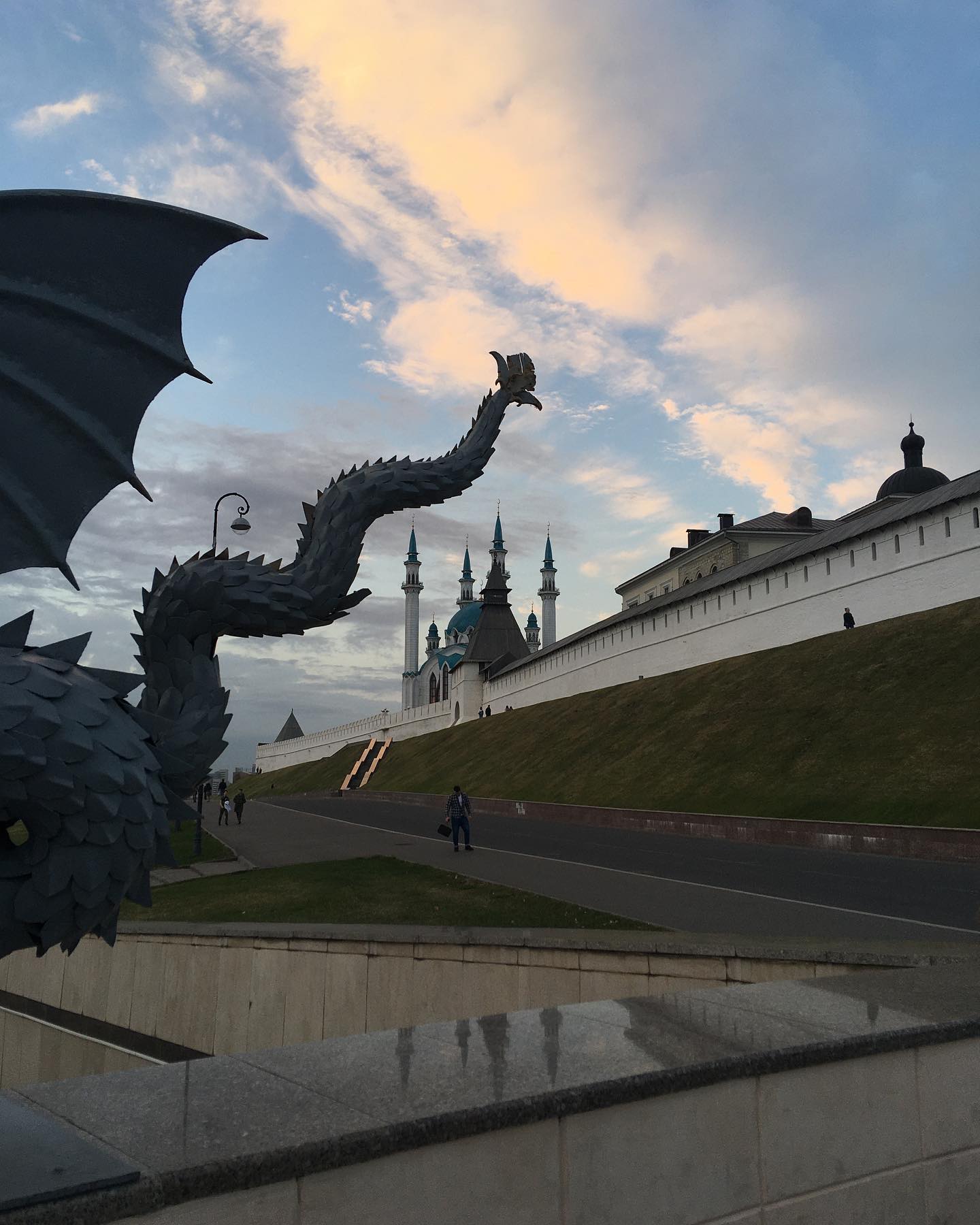 _ тяжестью подариться земле невстреча не